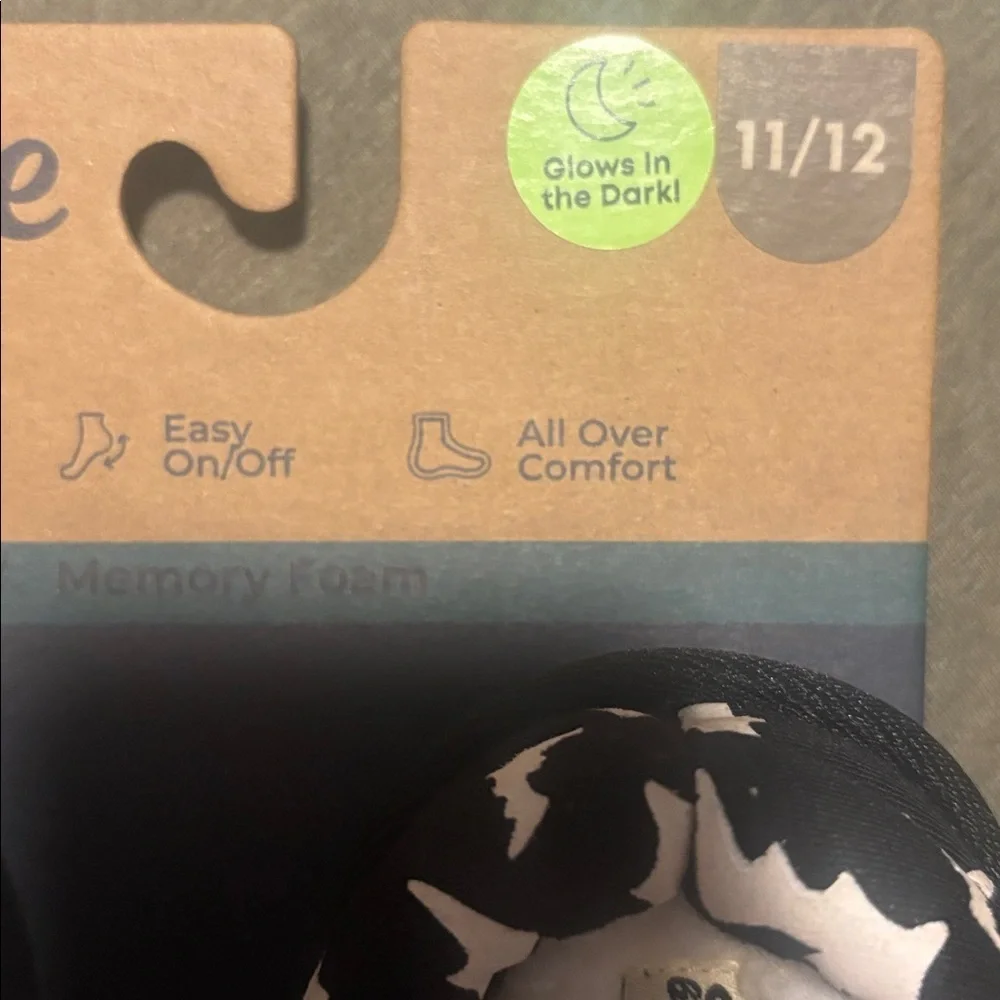 Dluxe by Dearfoams kids glow in the dark Clog bat slippers size 11/12 NWT